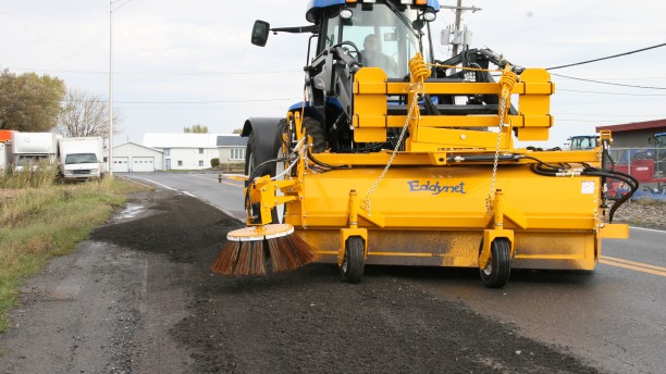 Eddynet Hydraulic pick-up angular sweeper for loaders